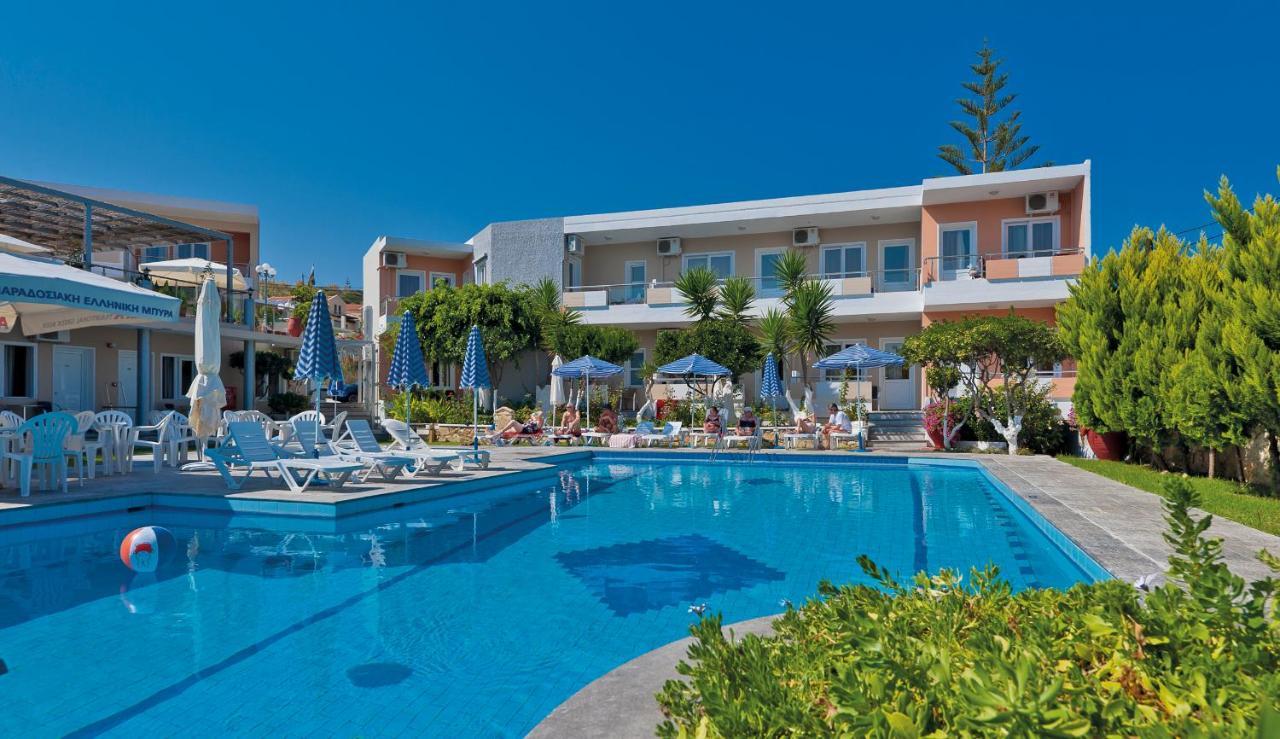 Hotel Koukouras Stalós 외부 사진