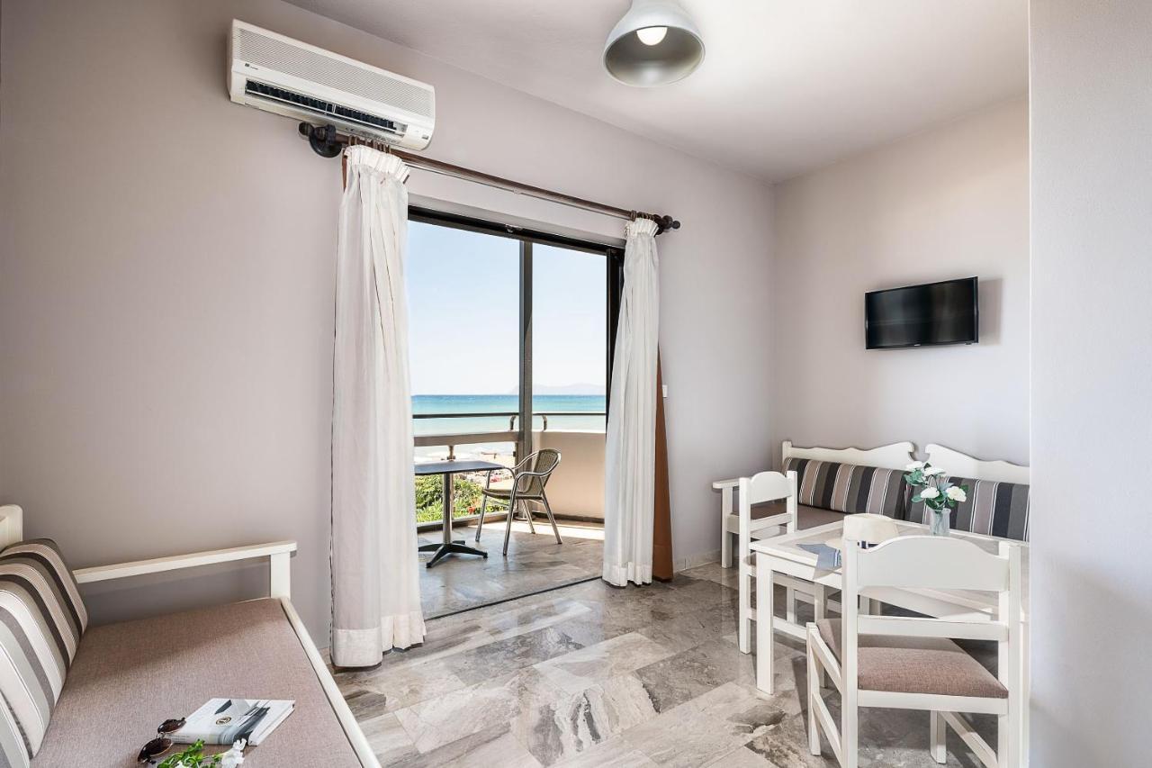 Hotel Koukouras Stalós 외부 사진