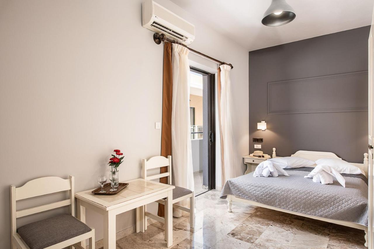 Hotel Koukouras Stalós 외부 사진