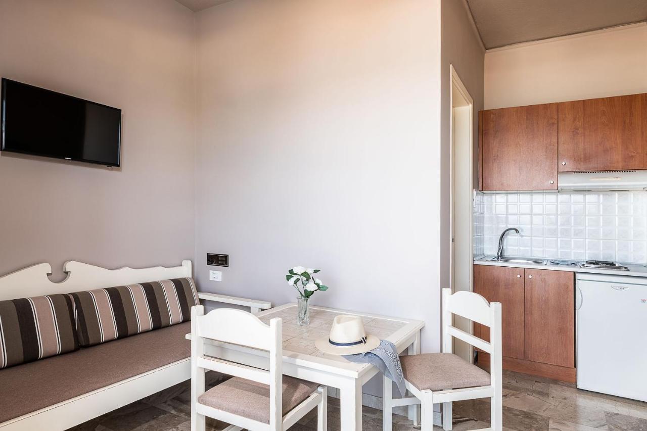 Hotel Koukouras Stalós 외부 사진