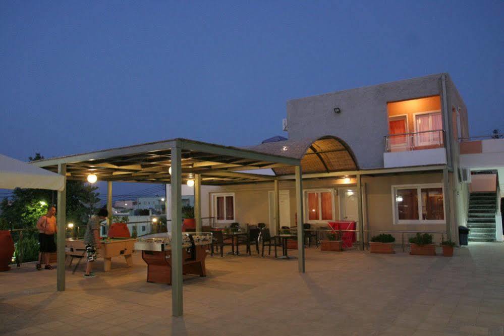 Hotel Koukouras Stalós 외부 사진