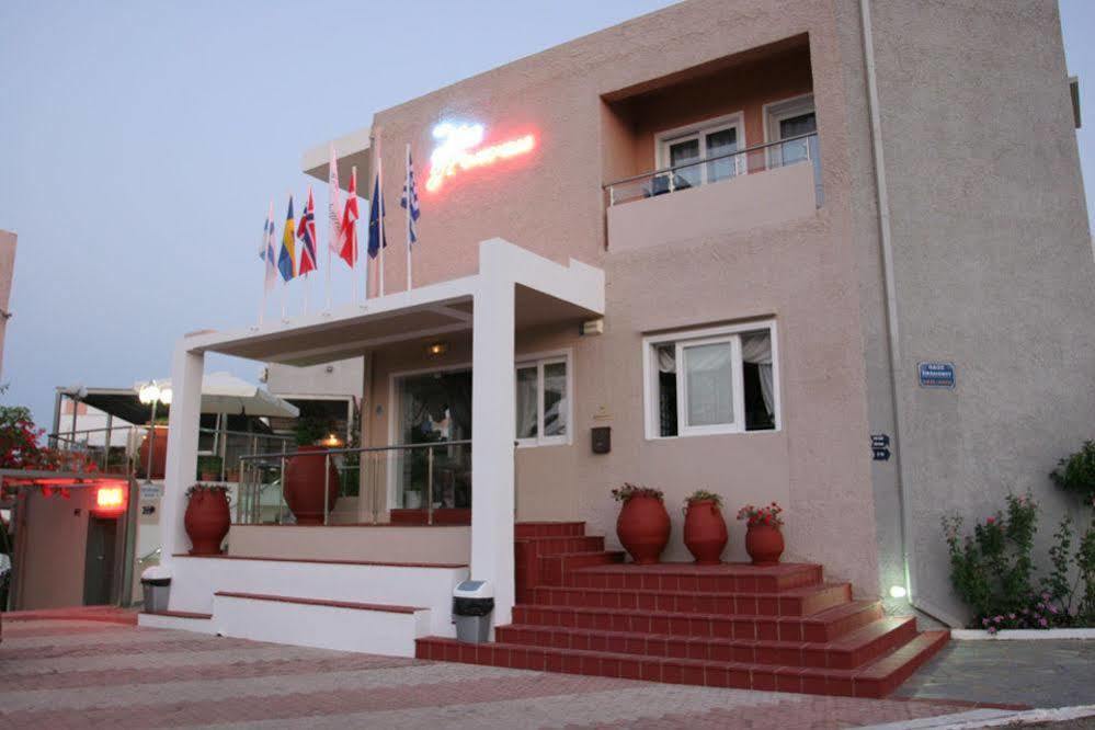 Hotel Koukouras Stalós 외부 사진